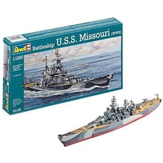 Revell Modellbausatz Schiff 1:1200 - Battleship U.S.S. Missouri(WWII) im Maßstab 1:1200, Level 4, originalgetreue Nachbildung mit vielen Details, 05128